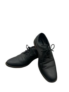 Perry Ellis Portfolio Ultra Foam Dress Shoes.